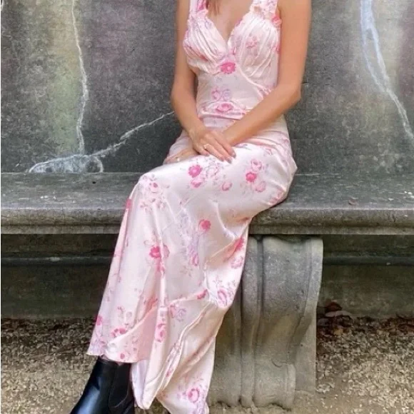 Realisation Par Ivy Pink Floral Maxi Dress - Picture 2 of 5